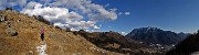 35 Sul Sentiero Panoramico CAI 599A vista in Monte Casstello e Alben